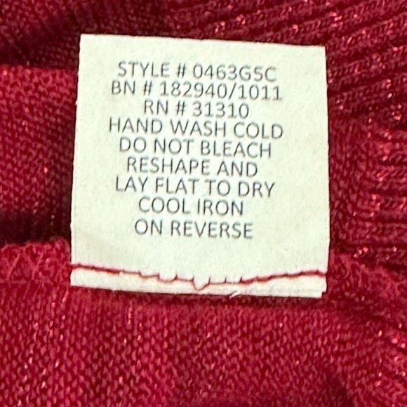 N. W.T. AB Studio sz lg cowl neck sweater red with a with matching belt - Picture 12 of 13